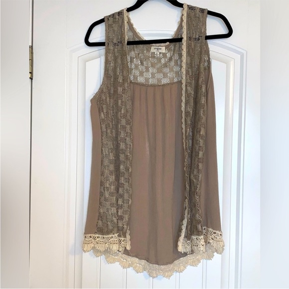 Women’s Umgee Cardigan and Tank, Size M/S. - Picture 2 of 9